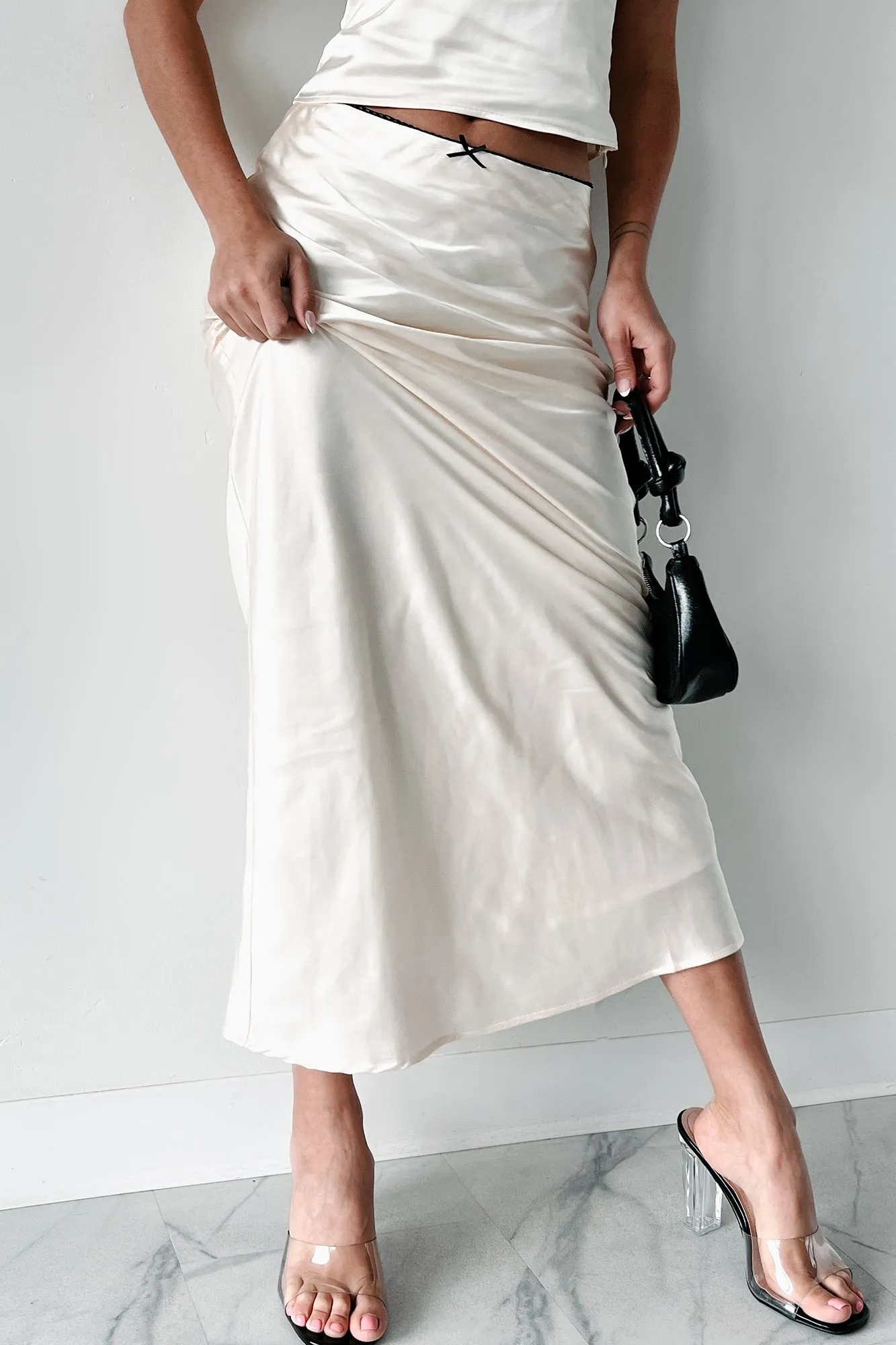 Always Delightful Satin Skirt (Cream)