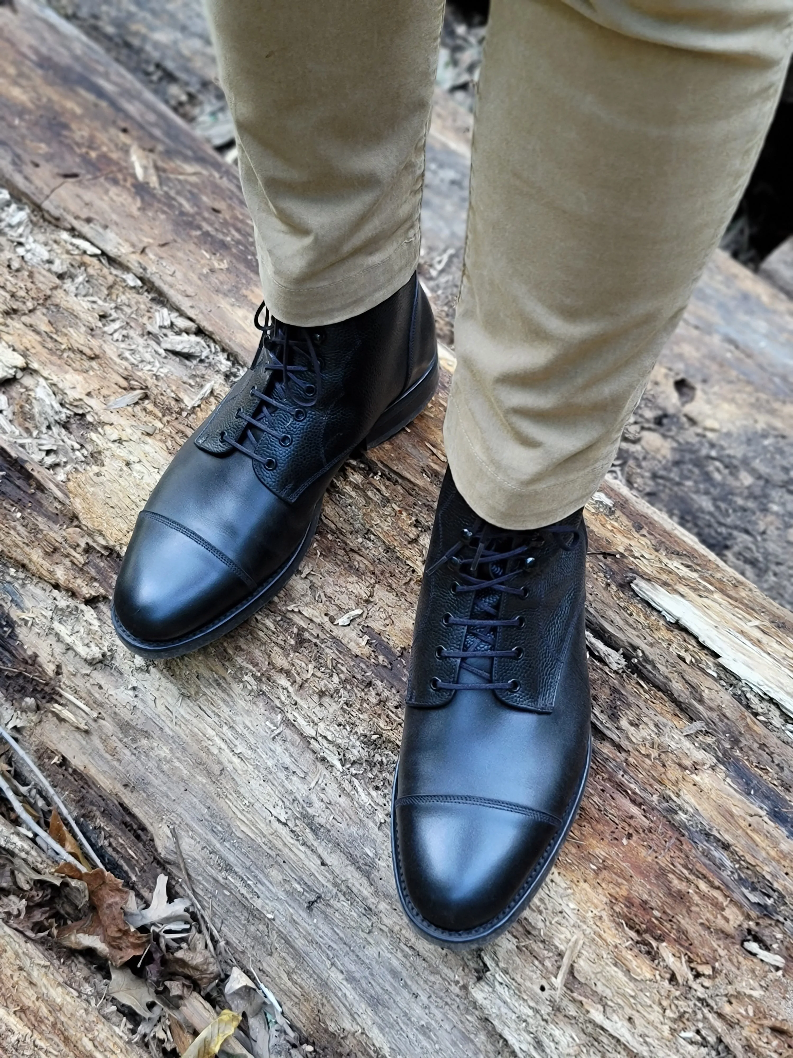 Columbia Redux - Black Calf / Black Grain