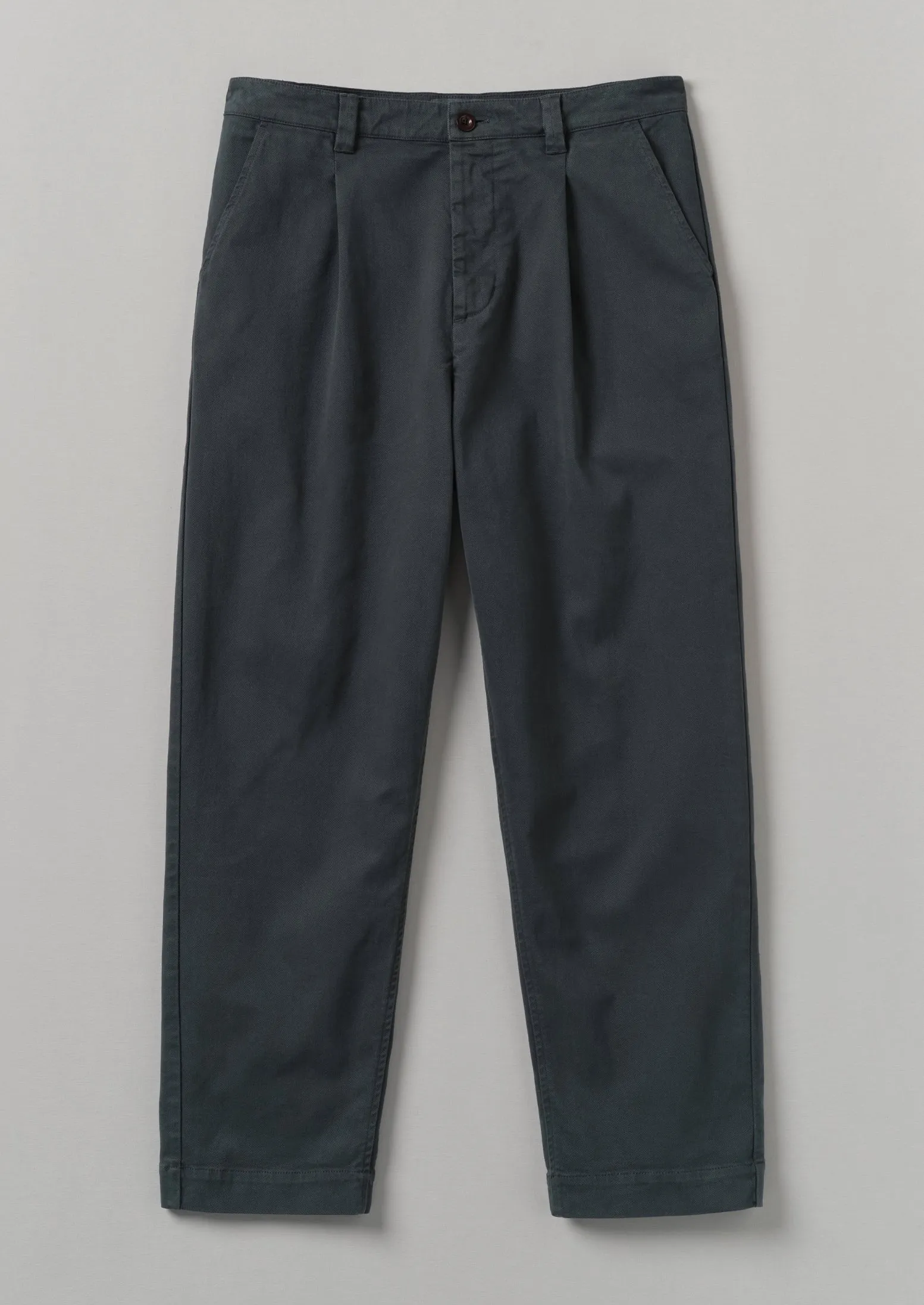 Garment Dyed Cotton Pleat Trousers | Charcoal