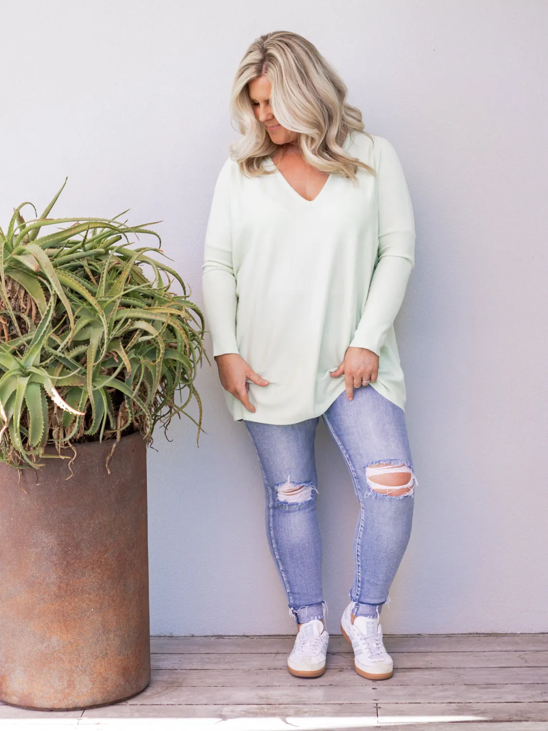 Nadia V Neck Knit - Mint