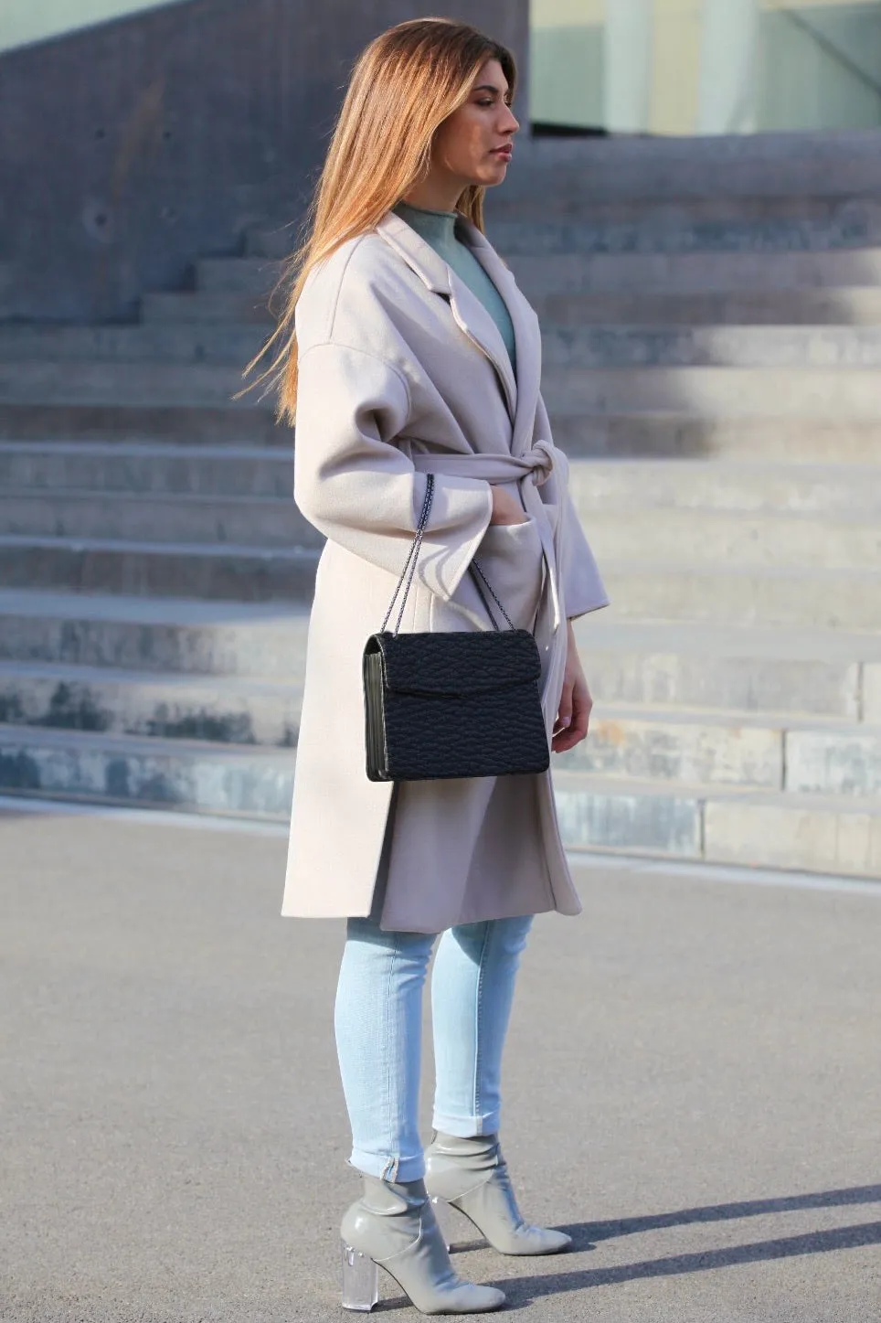 OVERSIZED COAT (BEIGE/RED)