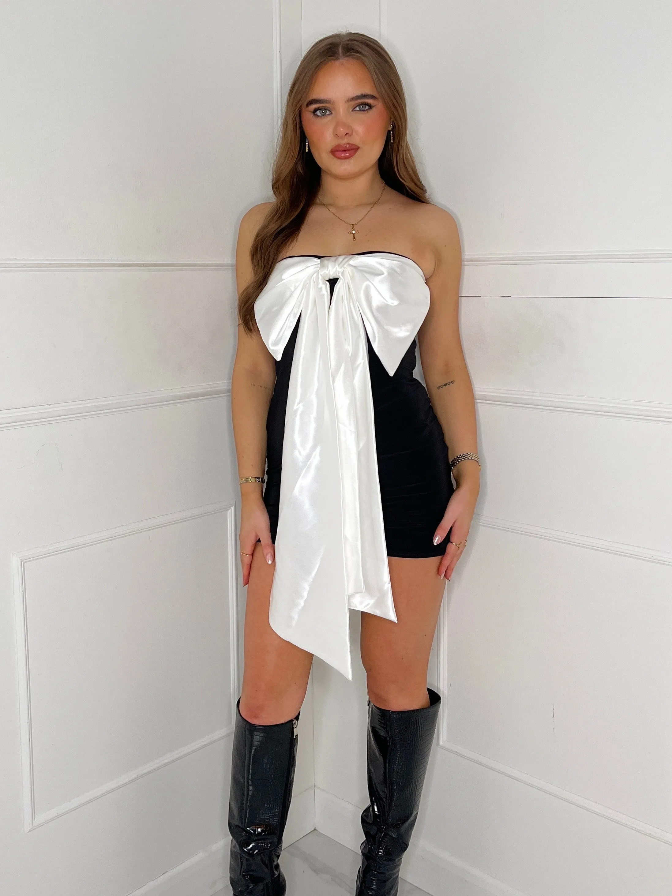 Satin Bow Bodycon Dress - Black/White Bow