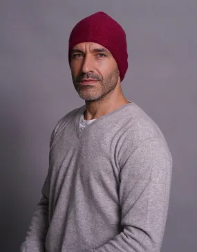 The Cashmere Beanie in Aubergine