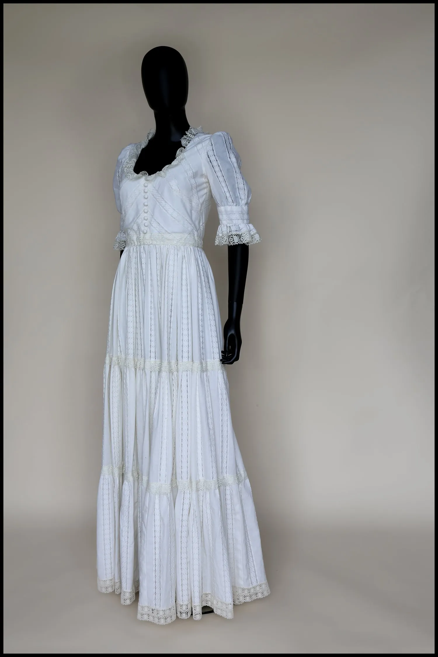 Vintage 1970s Ivory Cream Cotton Lace Maxi Dress