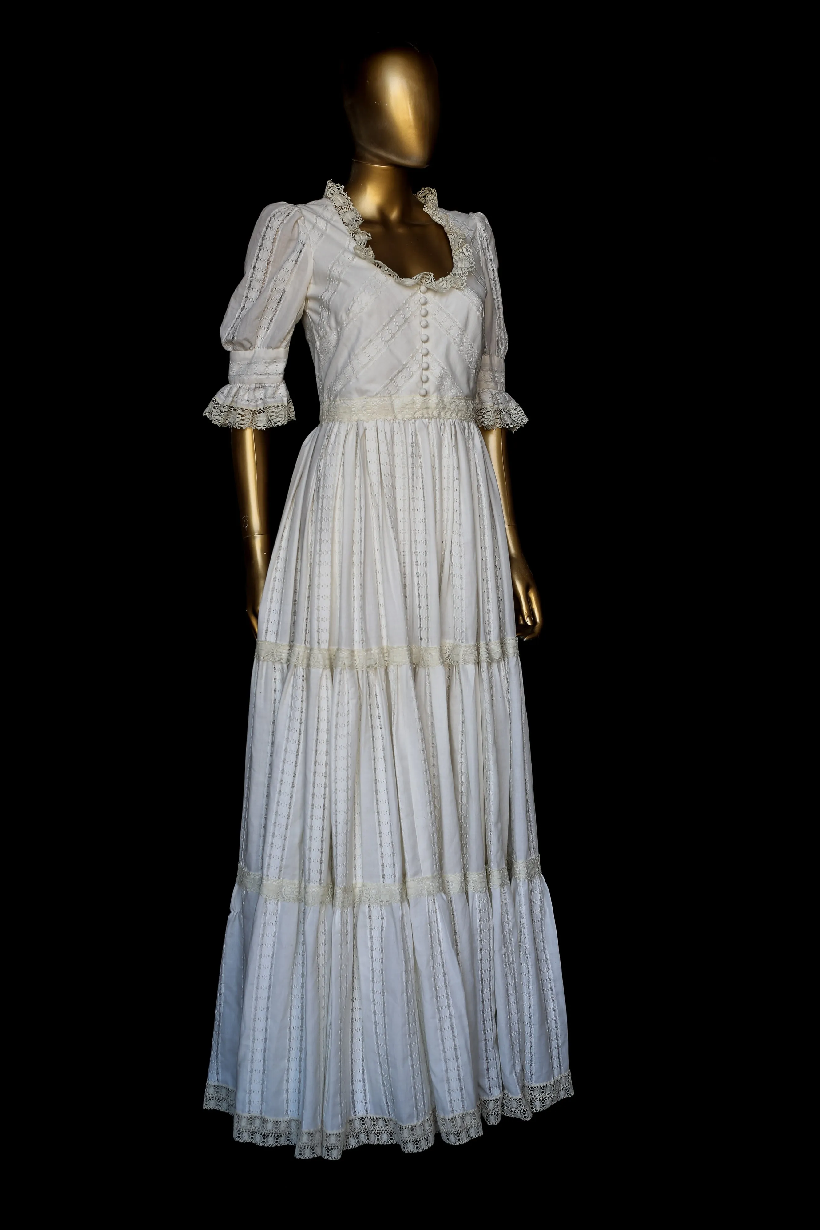 Vintage 1970s Ivory Cream Cotton Lace Maxi Dress