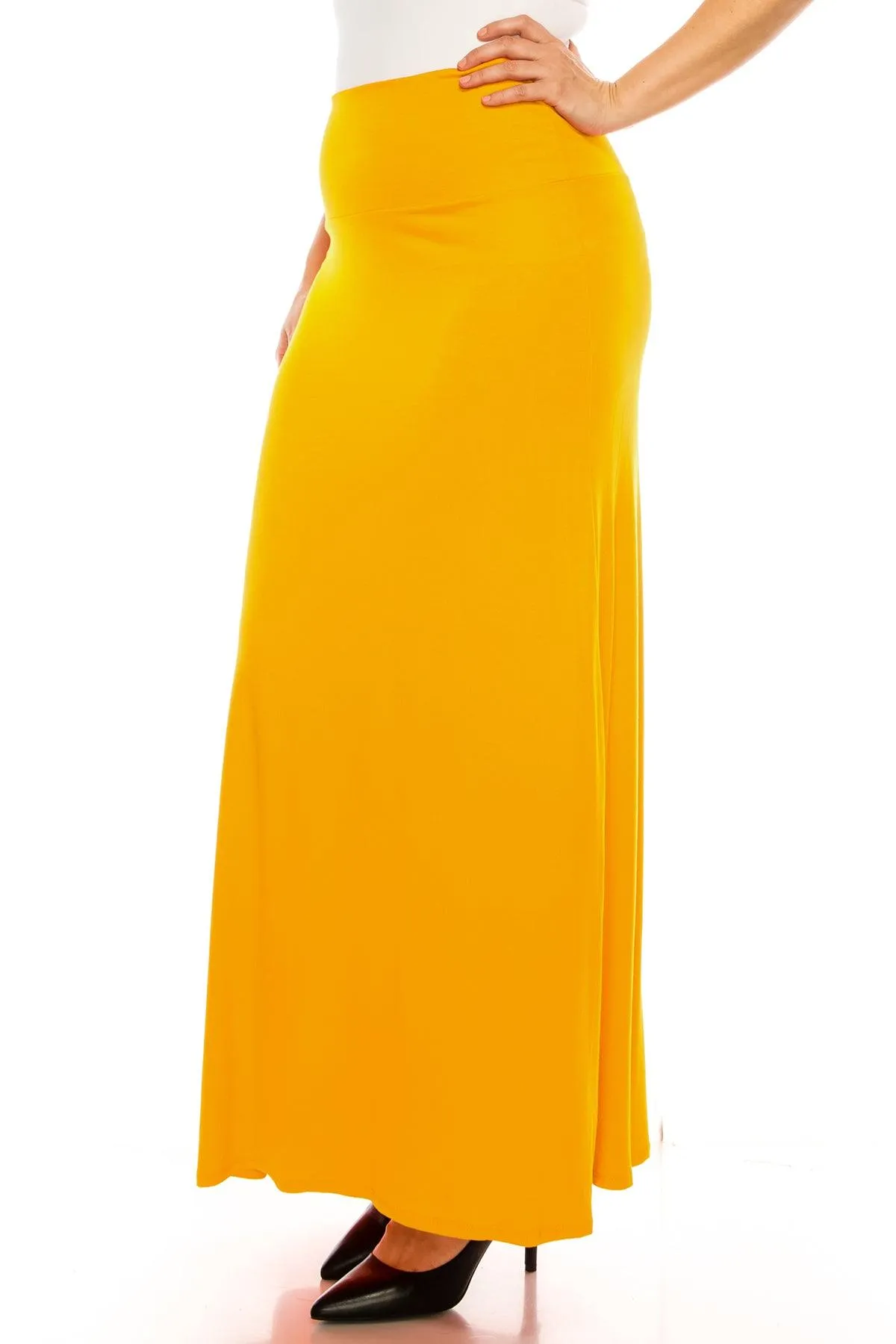 Women's Plus Size Casual Solid High Waisted A -line Maxi Skirt with an elastic Waistband