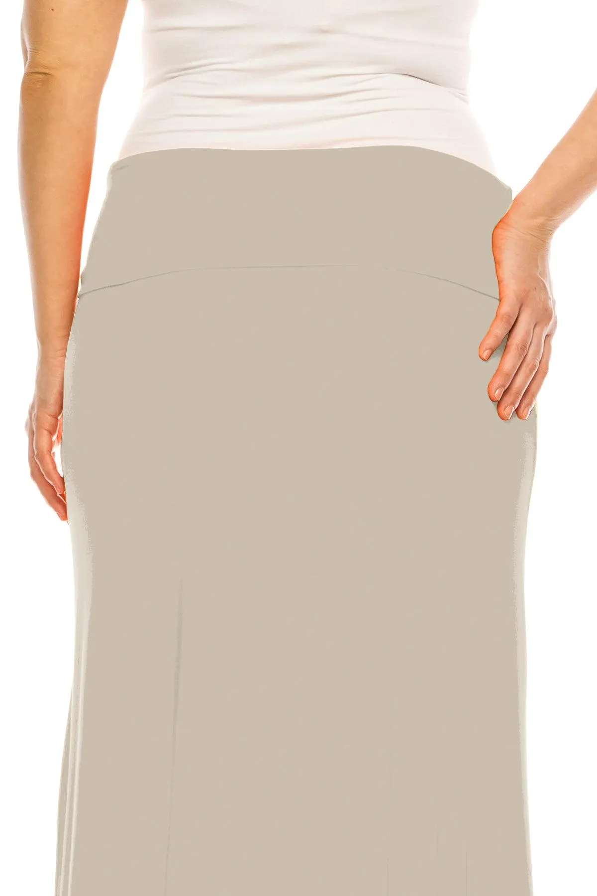 Women's Plus Size Casual Solid High Waisted A -line Maxi Skirt with an elastic Waistband